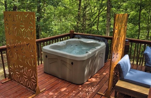 Eureka Springs Cabin | Peaceful Nature Retreat In Eureka Springs