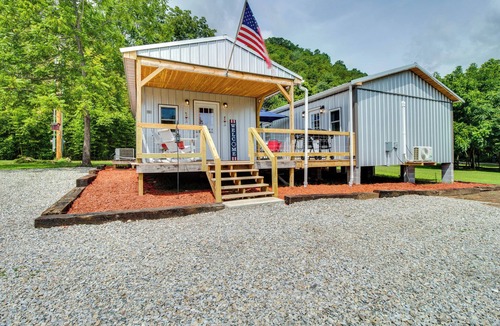 Norfork Apartment | Peaceful Norfork Escape: Walk to White River!