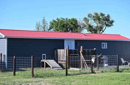 Whitetail Cottage | Peaceful prairie escape near Lake McConaughy
