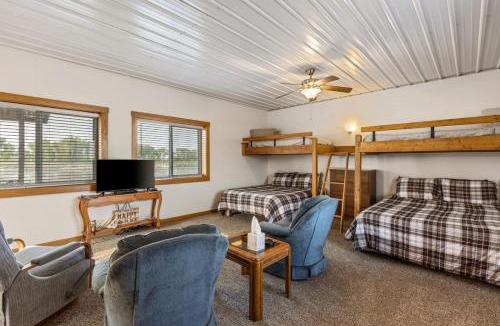Burt County House | Peaceful Riverfront Cabin Sleeps 4 Decatur Nebraska