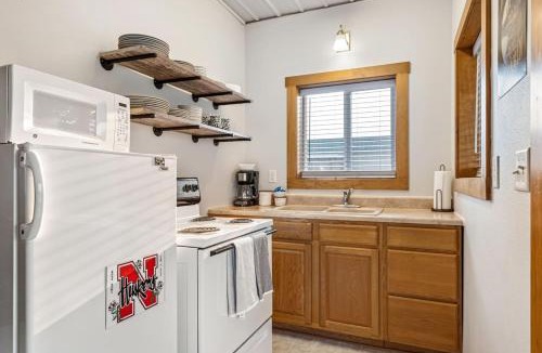 Burt County House | Peaceful Riverfront Cabin Sleeps 4 Decatur Nebraska