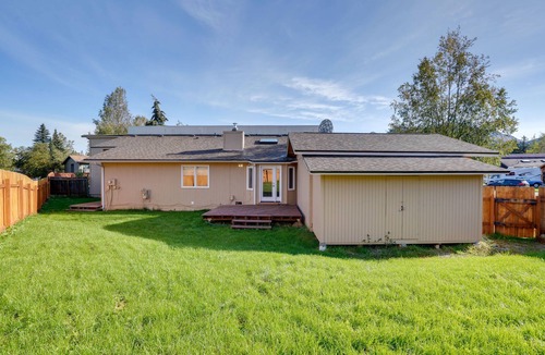 Scenic Foothills House | Pet-Friendly Anchorage Home - 8 Mi to Downtown!