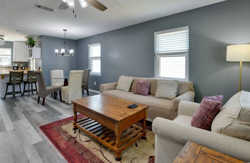 Highlands - Perkins House | Pet-Friendly Baton Rouge Vacation Rental Near LSU!
