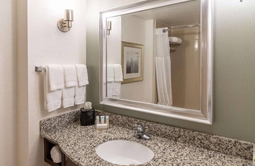 North Little Rock Hotel | Pet-Friendly Comfort w/Indoor Pool | Near Clinton Library
