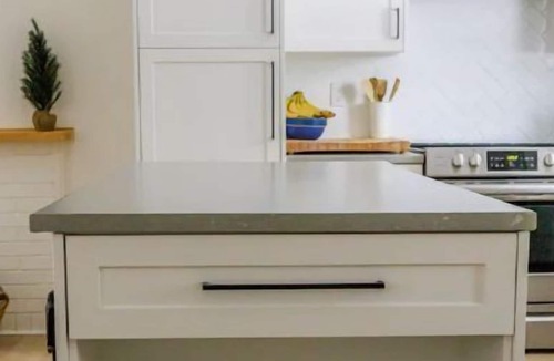 Knowlton House | Pet friendly entire home |The House on James