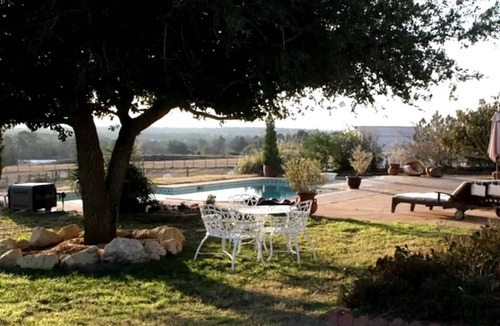 Paige Cabin | Pet-Friendly Getaway with Shared Swimmin Poolnear Austin Texas