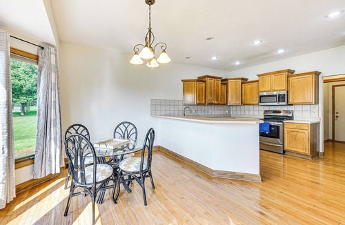 Johnston House | Pet-Friendly Johnston Getaway w/Deck & Yard!