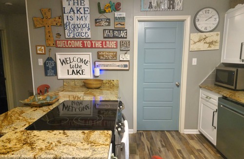 Bee Branch House | Pet-Friendly Lakefront Getaway with Swim Cove