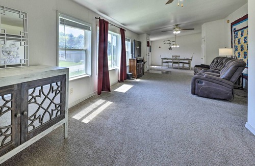 St. Joseph House | Pet-Friendly Saint Joseph Home w/ Fire Pit!