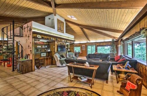 Compton House | 'Pine Lodge Cabin' on 450 Acres in Ozark Mountains