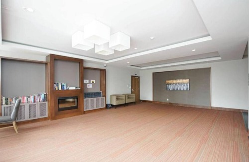 Downtown Mississauga Apartment | PlanURstay - Amazing 2BR & 2BTH - Near Square One Mall-125