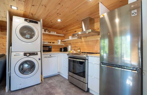 Saint-Alphonse-Rodriguez Ski Chalet | Pool, Spa, Private Lake & EV | Chalet Hello