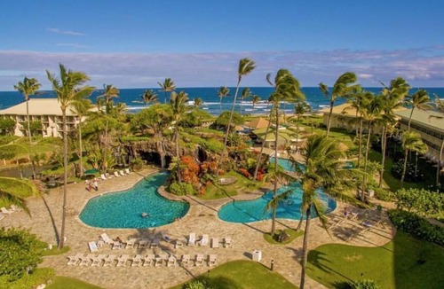 Hanamaulu Hotel | Pool View Unit Close to Waimea Canyon State Park