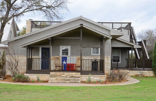 Graham House | Poolside at Possum Kingdom sleeps 12