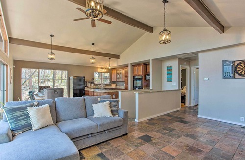 Pottsboro Cottage | Pottsboro Home < Half-Mi to Lake Texoma!