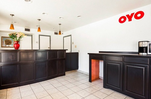 Groesbeck Apartment | Premium 2 Queen Bed Smoking