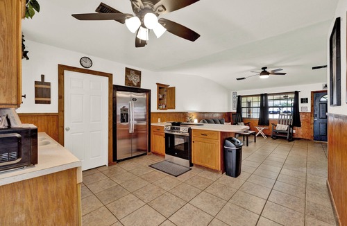 Point House | Prime Fishing, Peaceful Private w/Lakefront Dock