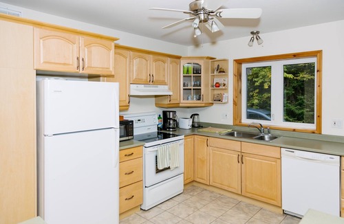 Haliburton Cottage | Prime location on Drag Lake!