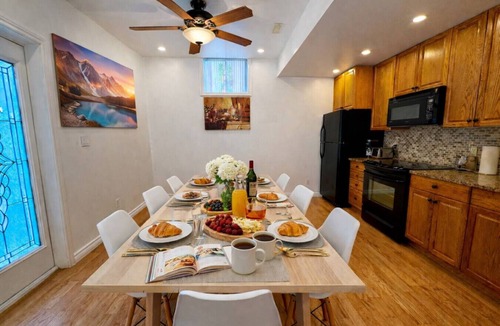 Brampton House | Private 3BR+Den Estate | 2 Separate Suites