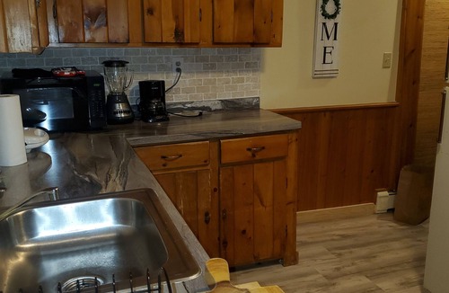 Downtown Buffalo Apartment | Private and spacious Carriage House pet friendly