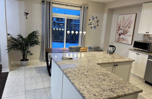 Durham Region House | Private bedroom suite in shared house near Ontario Tech U in North Oshawa