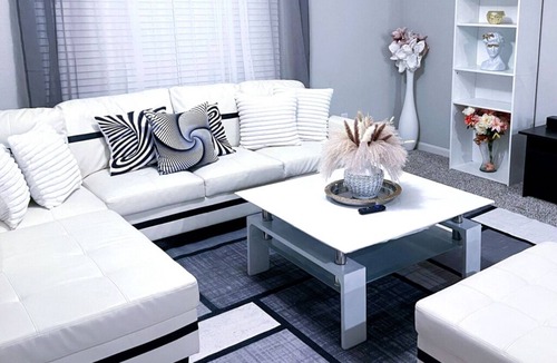 Anna House | Private Clean Quiet Suite in a shared New House in Anna with Private Bathroom