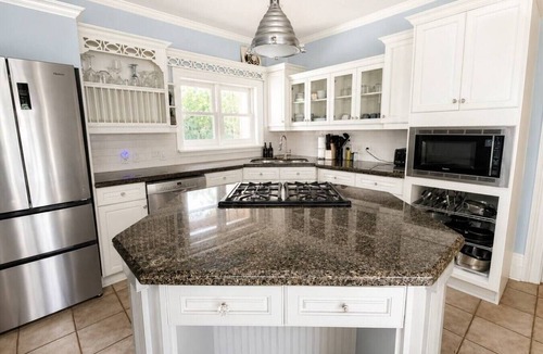 Cobourg House | Private Pool Retreat | 6BR 3.5 BA | BBQ & Firepit