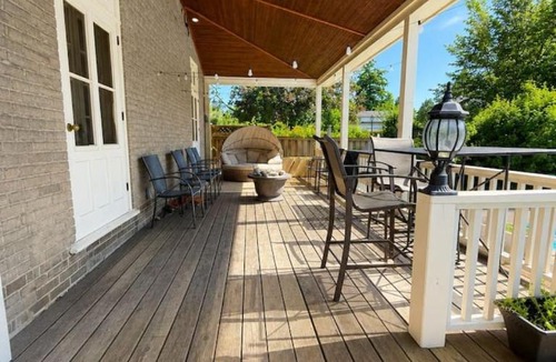 Cobourg House | Private Pool Retreat 6BR 3.5 BA BBQ and Firepit