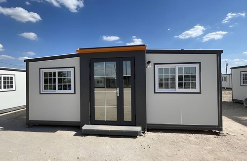 Pecos Apartment | Private Studio Suite with Queen and Bunk Beds, Full Kitchen and In-Unit Laundry