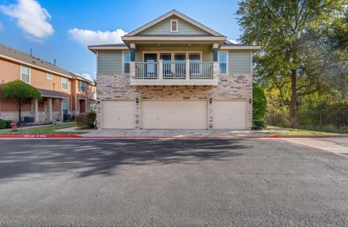 Round Rock Apartment | Quaint 2BD2B Condo* Fully Furnished*Amazing Patio*