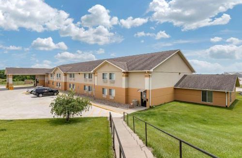 Creston Hotel | Quality Inn Creston