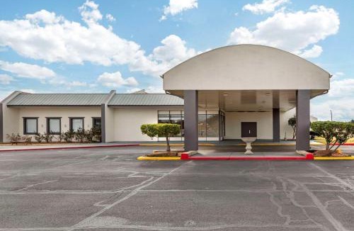Gainesville Hotel | Quality Inn Gainesville