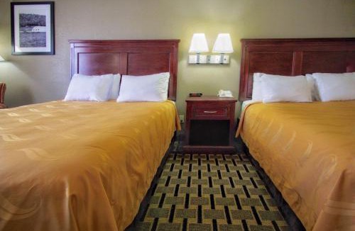 Moore Hotel | Quality Inn Moore - Oklahoma City