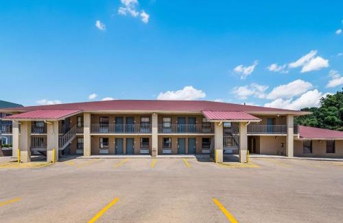Hot Springs Hotel | Quality Inn & Suites Hot Springs-Lake Hamilton