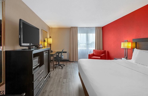 Northeast Mississauga Hotel | Quality Inn & Suites - Toronto West
