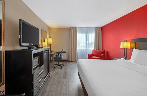 Northeast Mississauga Hotel | Quality Inn & Suites - Toronto West