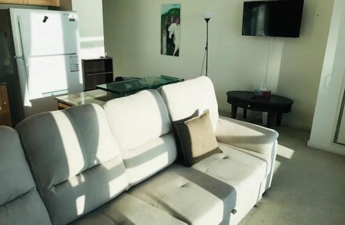Central Waterfront Apartment | Queens Quay Lake View Apartment by STS