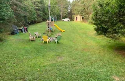 McKellar Cottage | Quiet Lakefront Cottage near Parry Sound