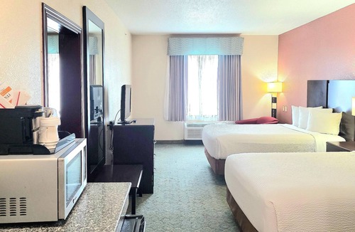 Hewitt Hotel | Ramada by Wyndham South Waco