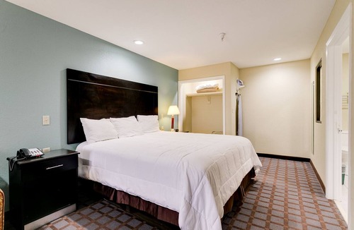 Arlington Hotel | Ranger Inn and Suites