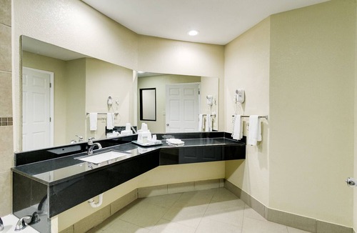 Arlington Hotel | Ranger Inn and Suites