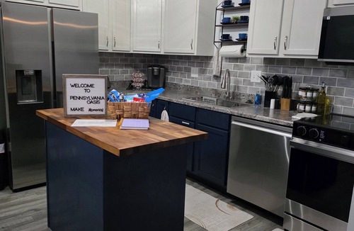 Pauline House | Recently Remodeled 4-bedroom house in brilliant Topeka