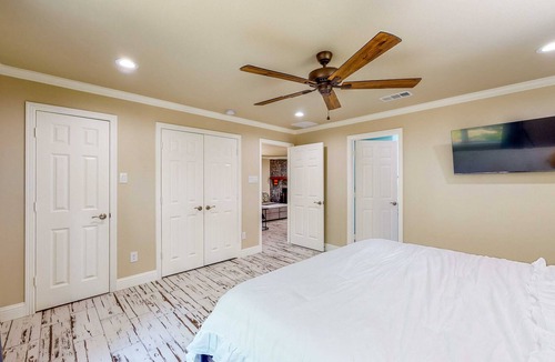 East Tawakoni House | Recently remodeled lake retreat with fireplace