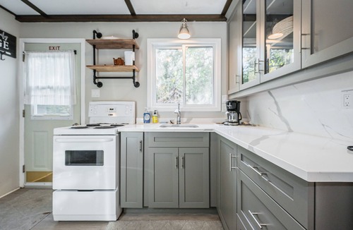 Northern Bruce Peninsula Cottage | Red Barn | WATERFRONT | Private | TOBERMORY | A-Frame | PET FRIENDLY