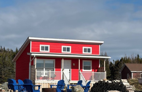 Twillingate Cottage | Red Jellybean: great ocean views and sunsets close to town