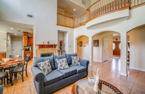 Red Oak House | Red Oak Group Getaway w/Yard + Patio