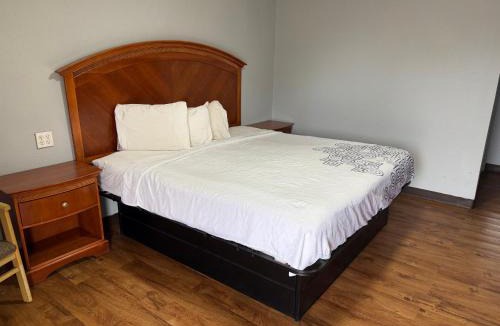 Muskogee Hotel | Regency Inn