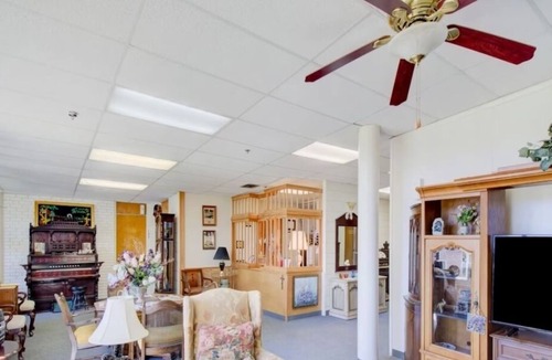 Drumright House | Relax and Unwind! Pets Allowed, Free Parking, Near Western Heritage Museum