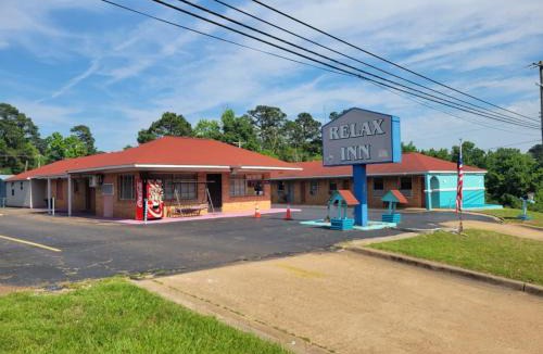 Daingerfield Hotel | Relax Inn Daingerfield Near Mount Pleasant TX