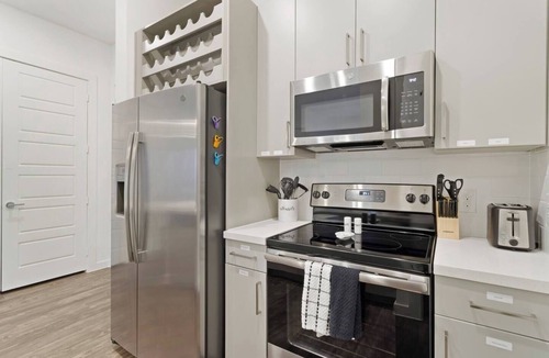 Collin County Apartment | Relax & Save | Weekly & Monthly Discounts